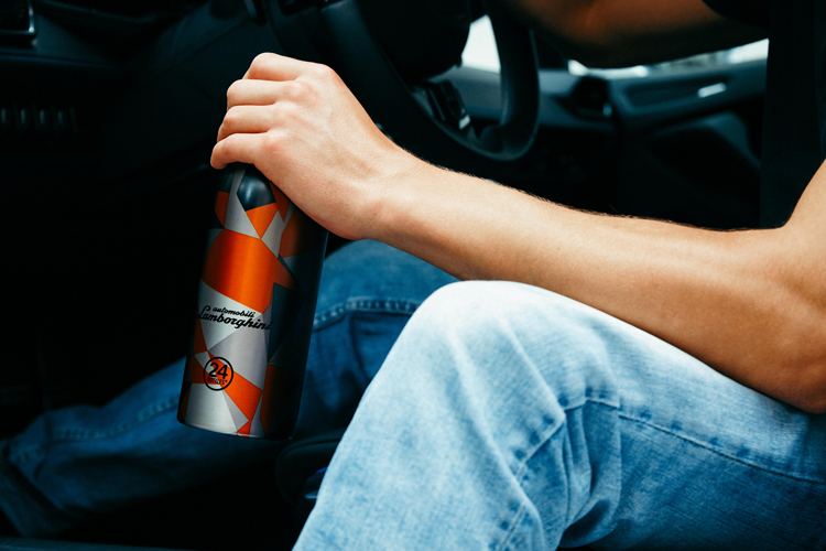 Makin Trendy Dengan Botol Minum Lamborghini