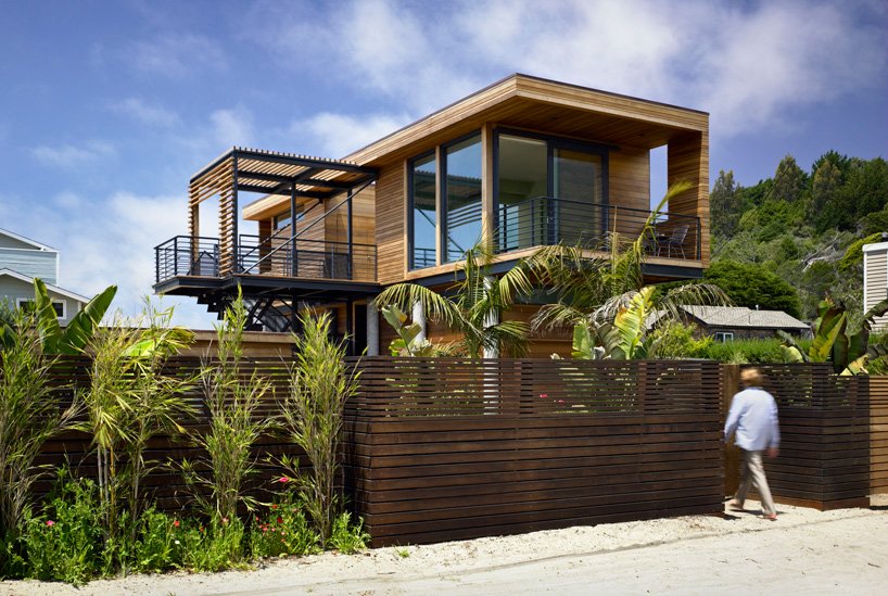 garasi yang dilewati air