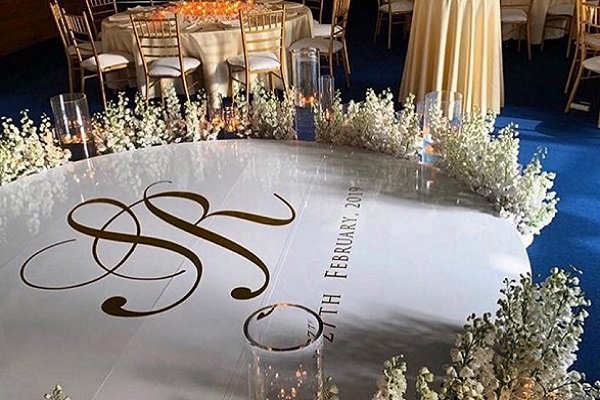 Review Desain Tempat Resepsi Syahrini & Reino Barack: Aoyama Geihinkan