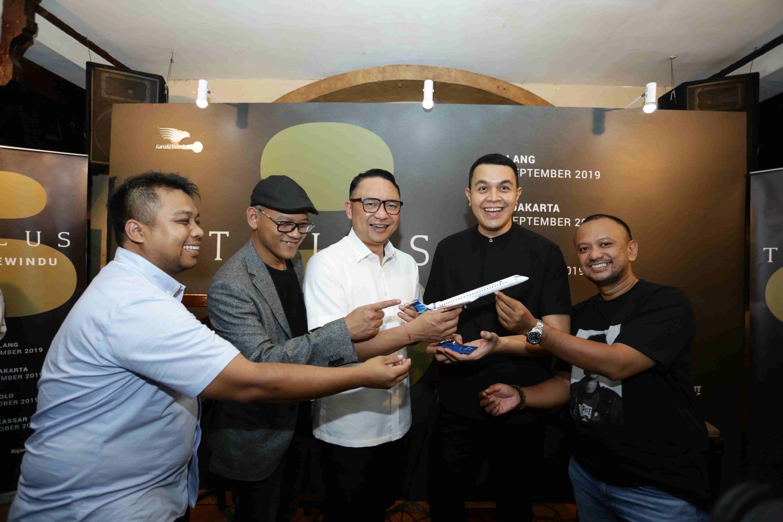 Tulus Tur Sewindu, Apresiasi 8 Tahun Tulus Bermusik