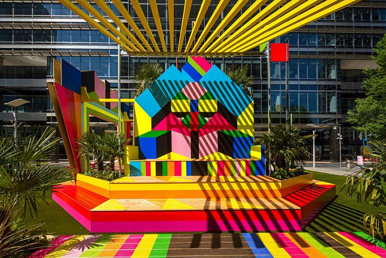 Bersantai di Paviliun Penuh Warna di Tengah Kota CASA Indonesia