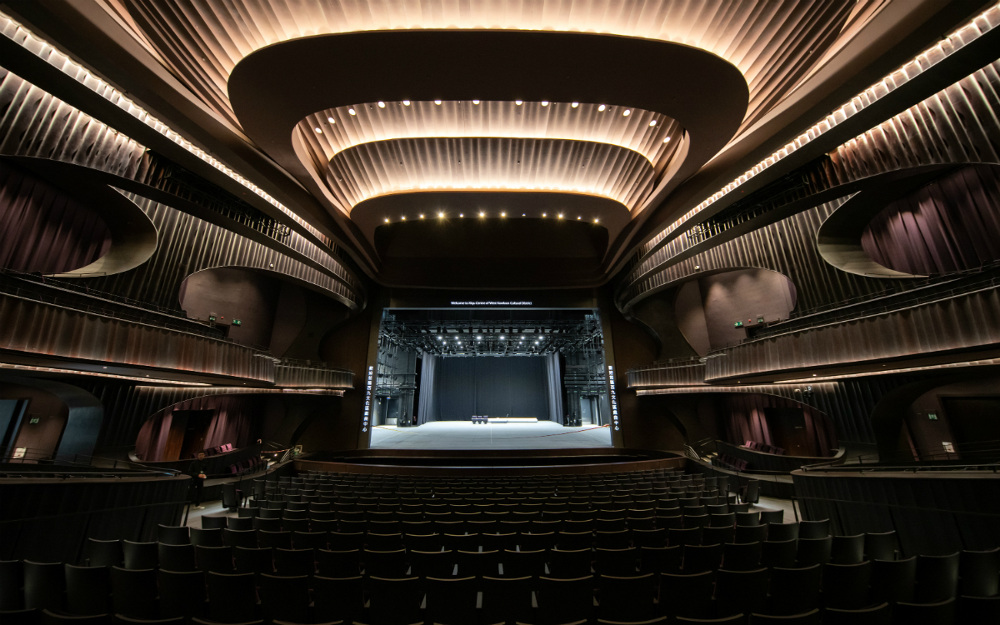 Tampak panggung dari Grand Theatre / West Kowloon Cultural District