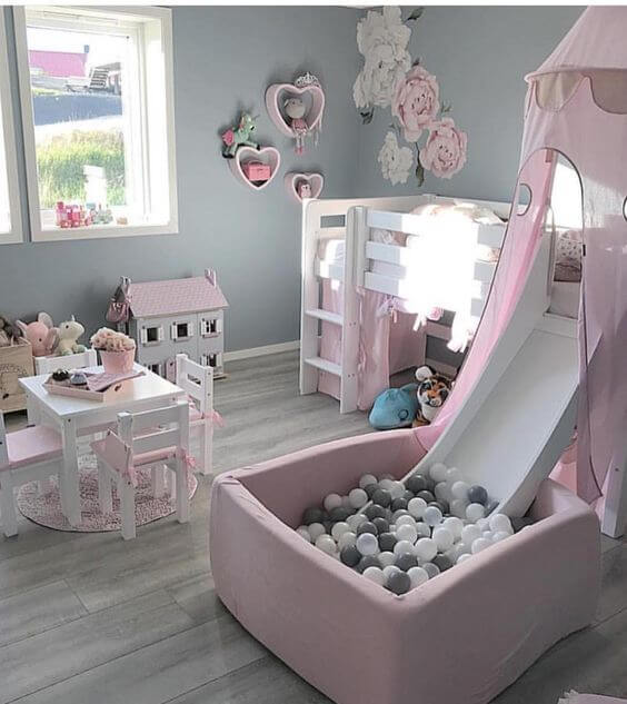 Kamar tidur anak kembar