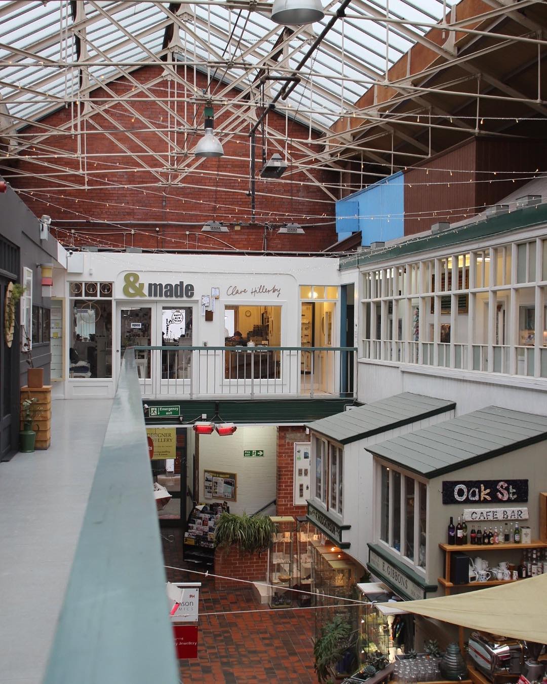 7 Destinasi Berbelanja Dekorasi Rumah di Manchester