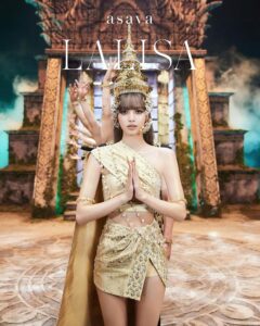 Kayak Ratu Thailand! Detail Kostum Lisa Blackpink di Lalisa