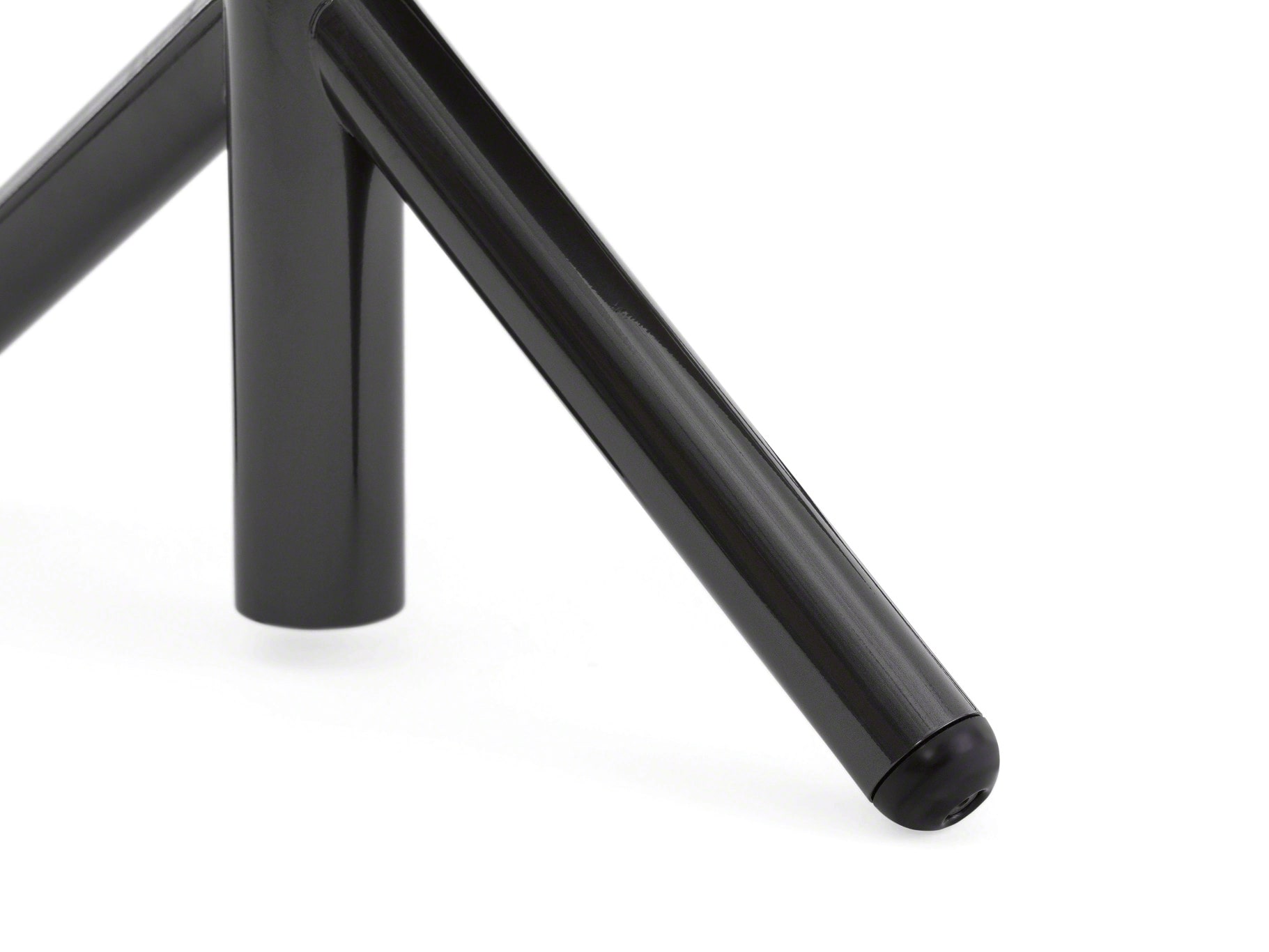 Meja dan Kursi ini Upgrade Sikap Kerja yang Sehat! CASA Indonesia