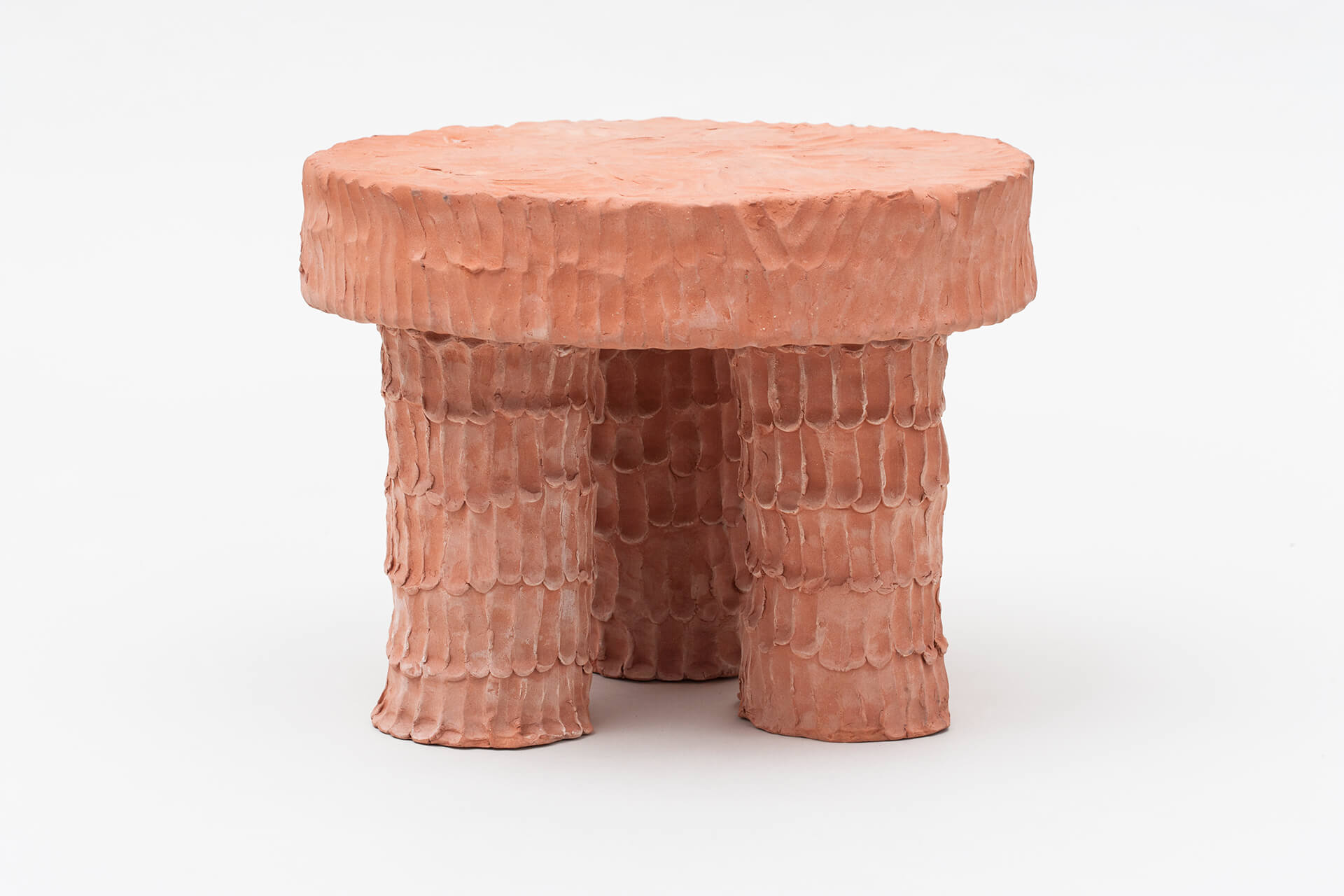 Wow! Furnitur Keramik Ini Seperti Melambaikan Tangannya