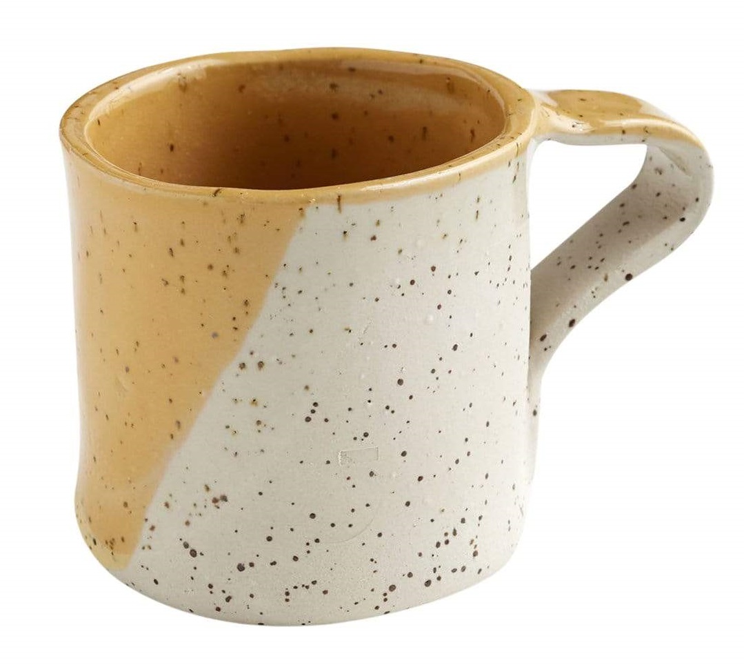 4 Gelas Kopi & Teh yang Obati Burnout saat WFH casa indonesia