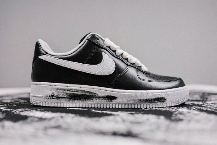 Air Force 1 Para-Noise versi hitam dan putih