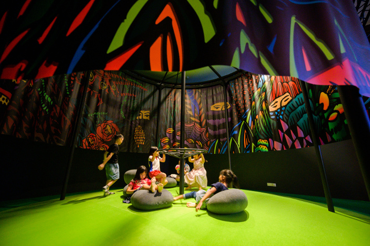 Lentera Eko Nugroho Menghiasi Children’s Biennale 2019