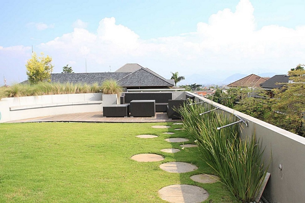 10 Tips Membuat Rooftop Garden Lengkap dengan Gambar CASA Indonesia