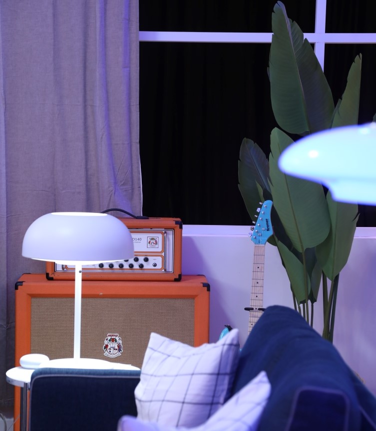 Beli Lampu Ini dan Dapatkan Mobil Hingga Tiket ke Jepang