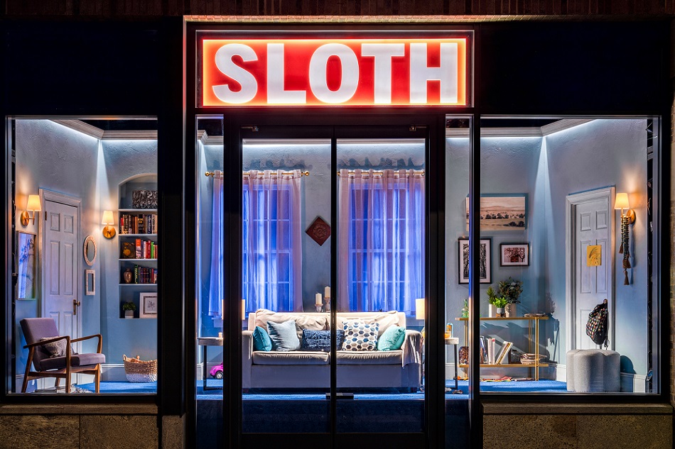 Etalase Toko Diubah Menjadi Panggung Teater CASA Indonesia