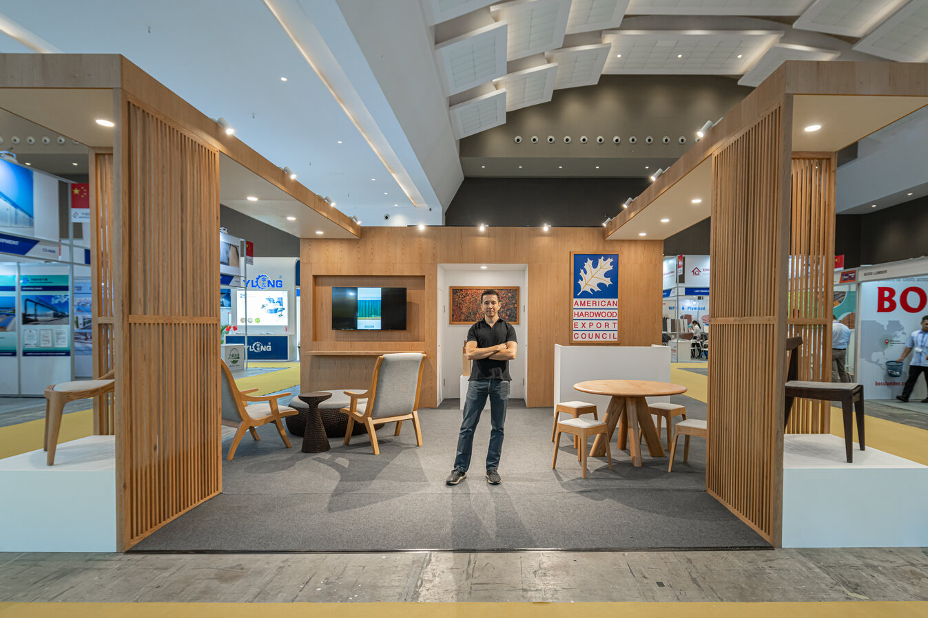 Potensi Tanpa Batas! Furnitur dari Red Oak oleh Jarrod Lim