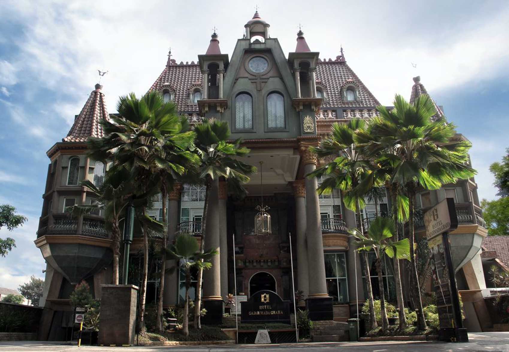 Cleopatra Restaurant di malang