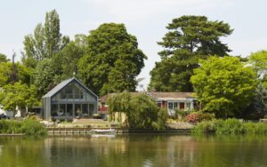5 Rumah Anti Banjir Bisa Bertahan di Ketinggian 3 Meter