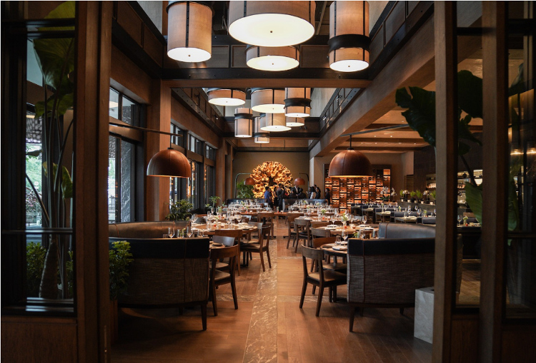 10 Rekomendasi Tempat Makan Keluarga Terbaik di Jakarta