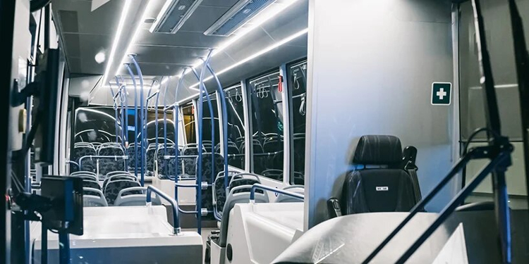 Inilah Bis Pertama Yang Terbuat Dari PET Daur Ulang