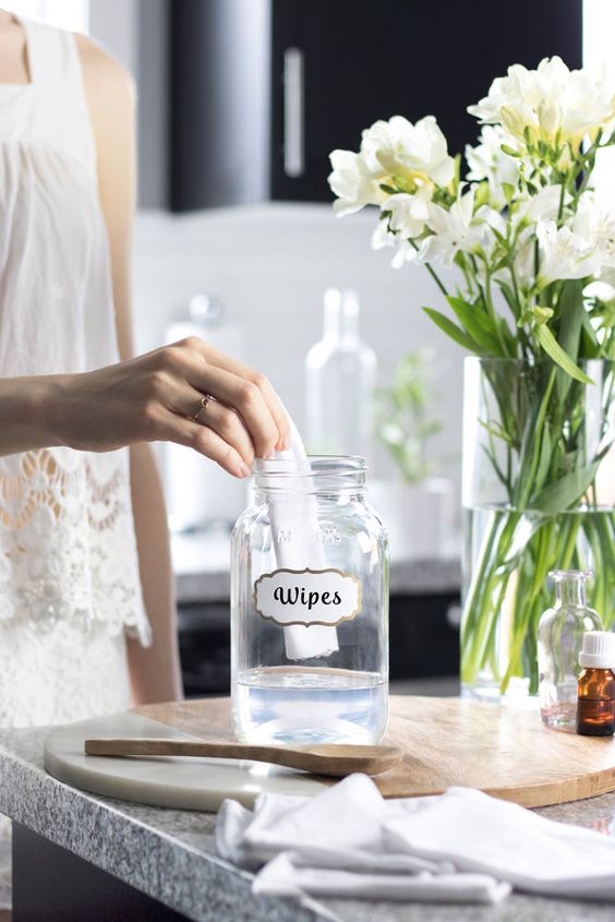 Berapa Lama Virus Corona Bertahan di Barang Rumah?