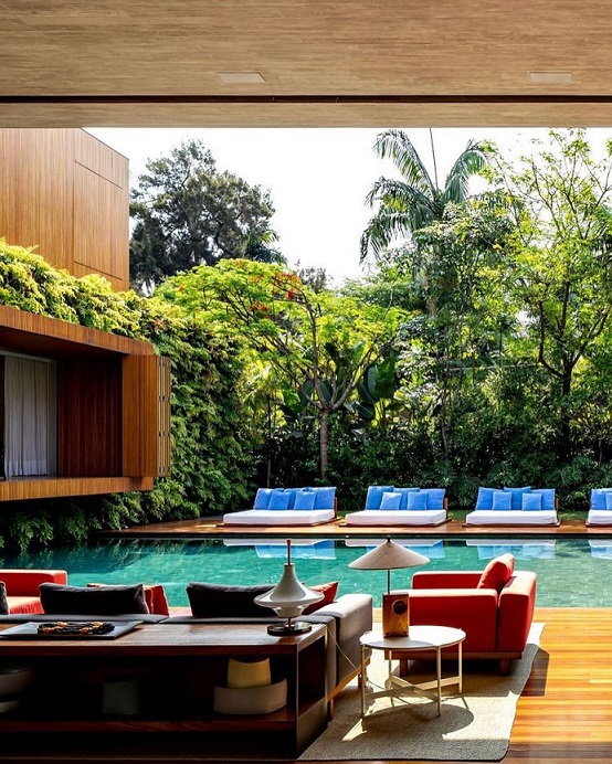 5 Desain Vertical Garden Agar Rumah Sejuk