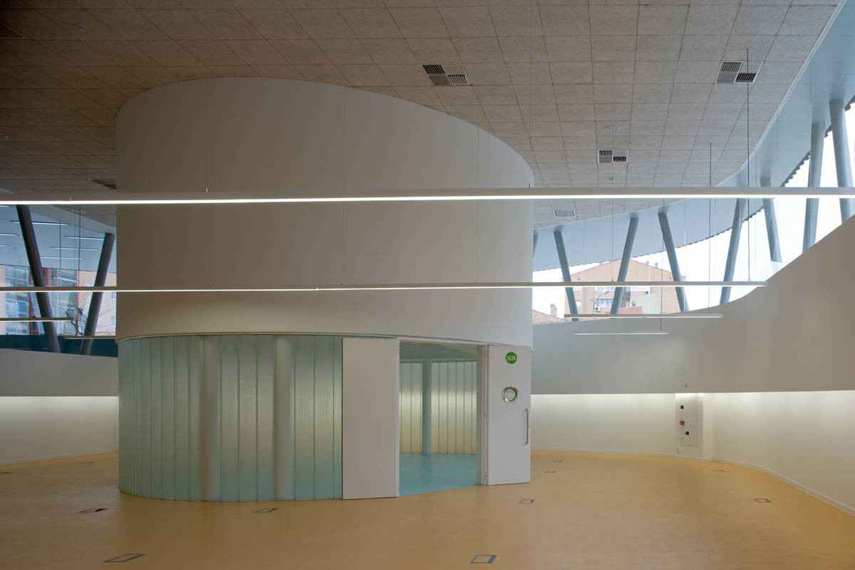 Desain perpustakaan di dunia paling modern yang mengikuti perkembangan zaman. Dibangun dengan konsep yang unik hingga paling megah._1.6