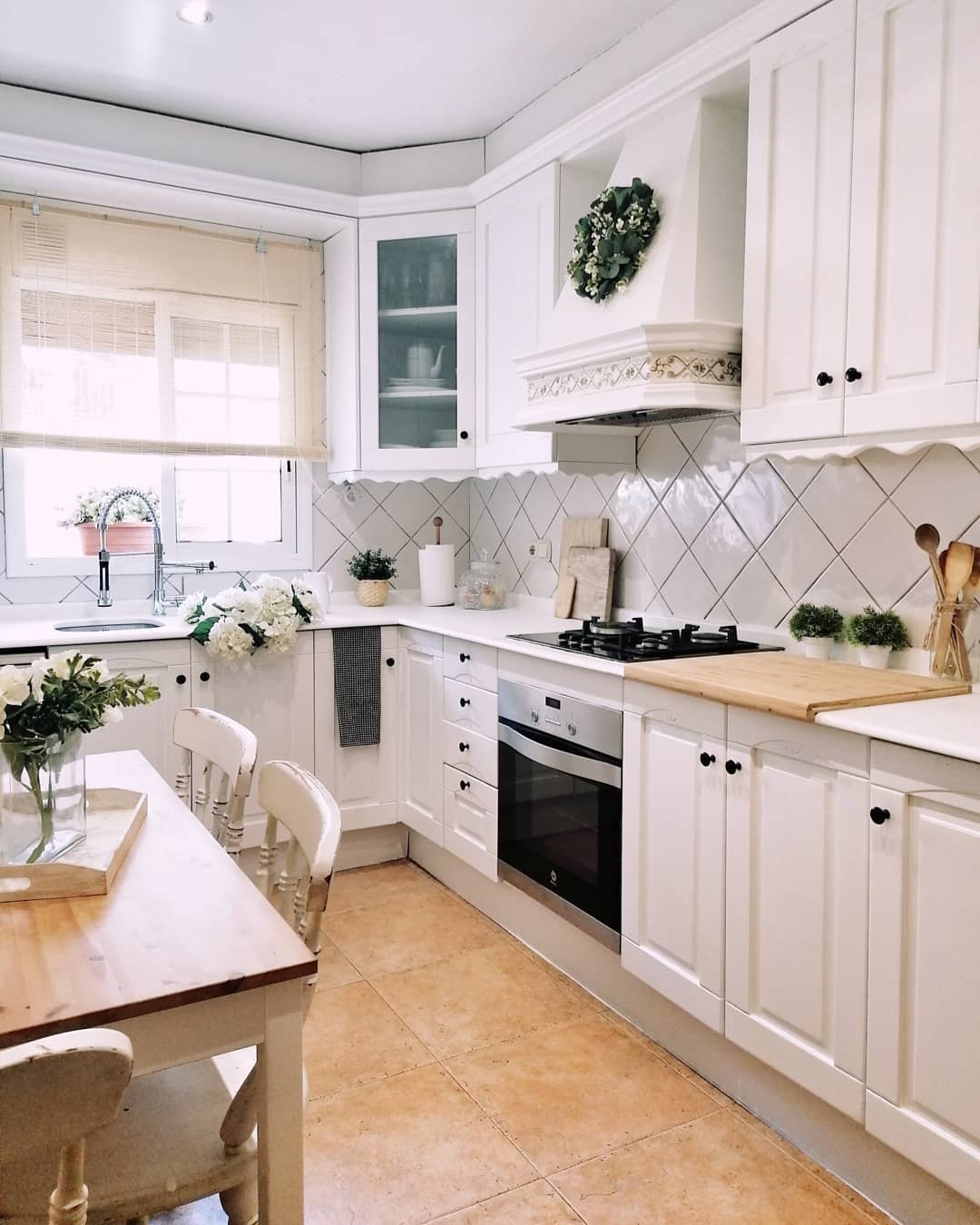 inspirasi renovasi dekorasi minimalis putih casa indonesia 30