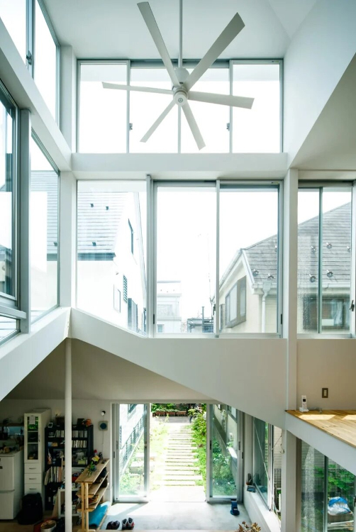 Rumah Di Jepang Ini Dirancang Hampir Tanpa Sekat