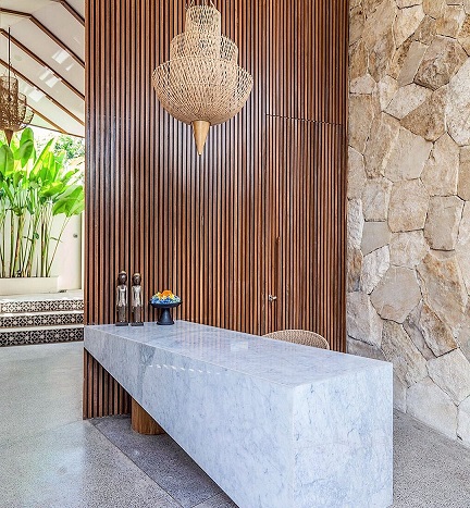 Hilangkan Stress dengan Menginap di Vila Instagrammable